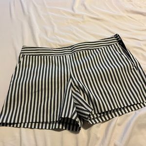 Express size 4 shorts striped NWT